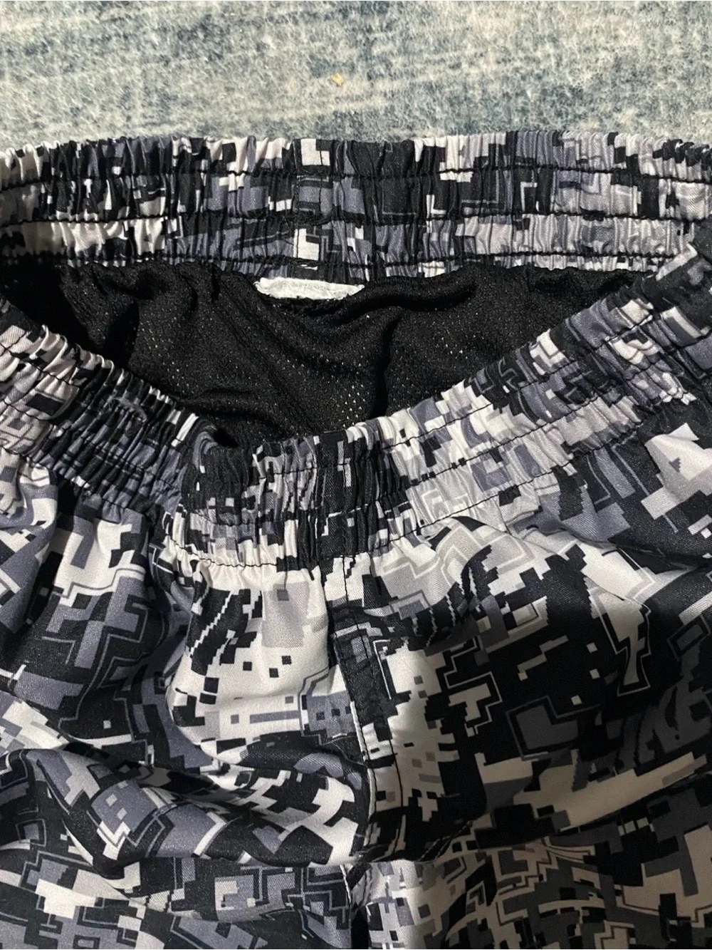 Nike boys black